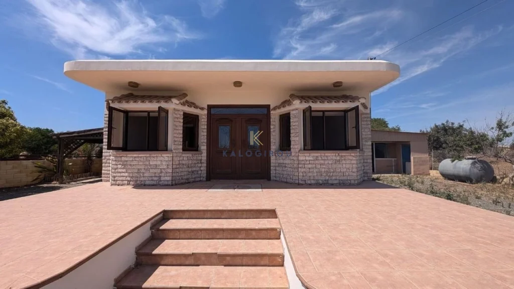 3 Bedroom House for Sale in Avgorou, Famagusta District