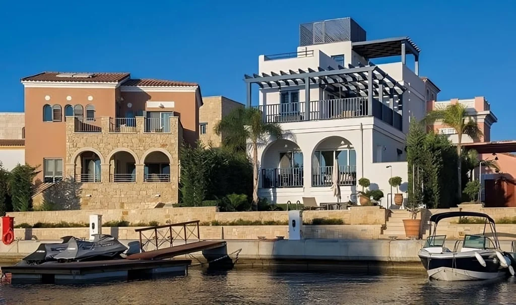 3 Bedroom House for Sale in Limassol – Marina