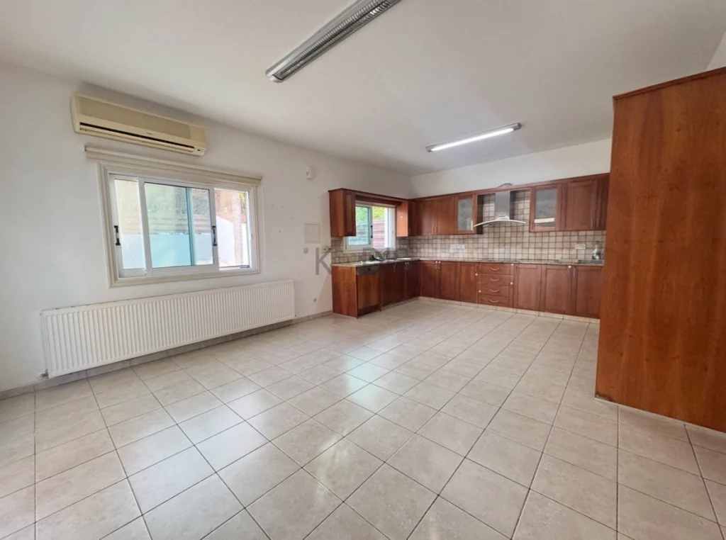 3 Bedroom House for Sale in Engomi, Nicosia District