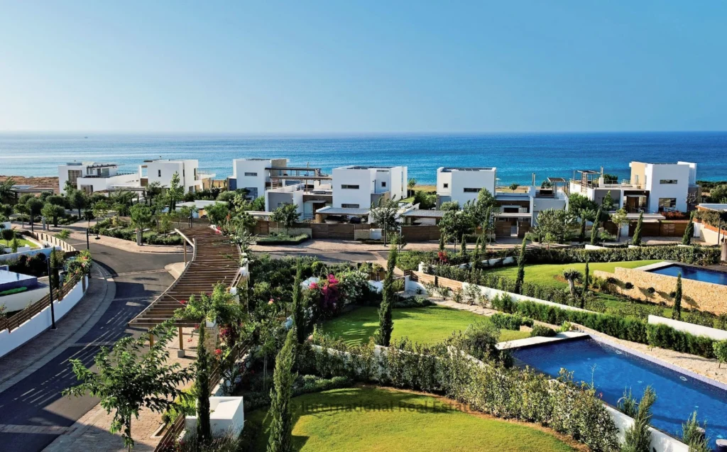 5 Bedroom House for Sale in Latchi (Lakki / Latsi), Paphos District