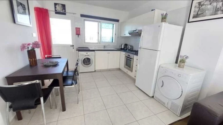 1 Bedroom Apartment for Sale in Paphos – Universal