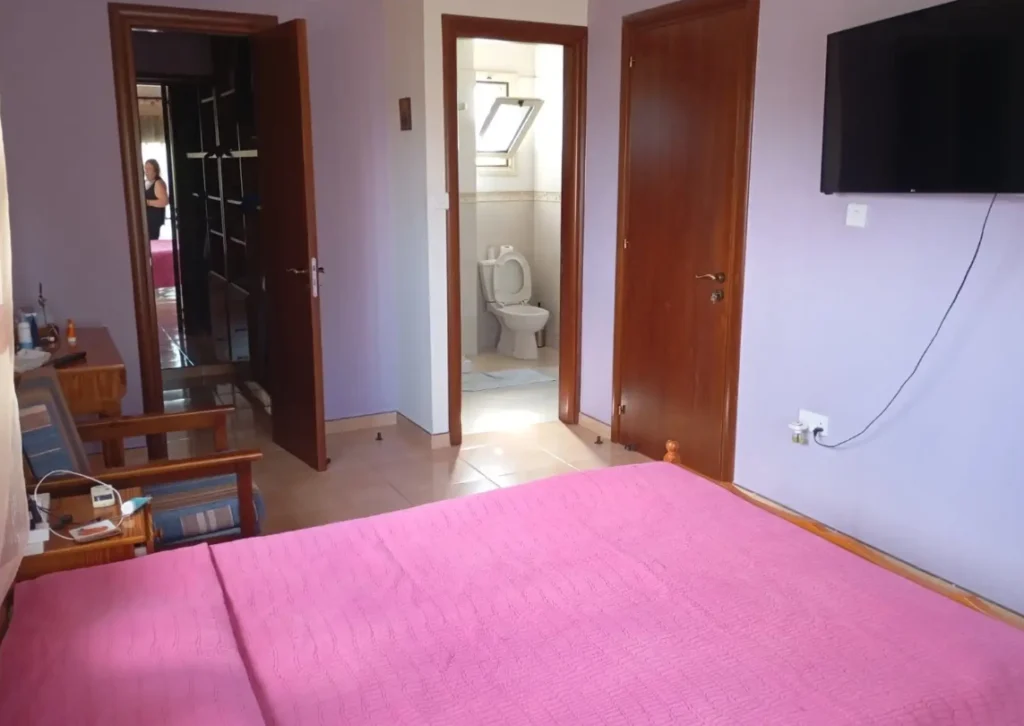 4 Bedroom House for Sale in Pentakomo, Limassol District