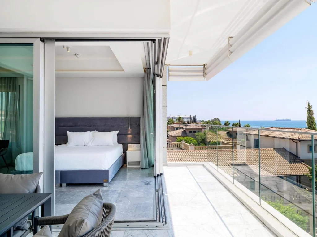 2 Bedroom Apartment for Rent in Parekklisia Tourist Area, Limassol District