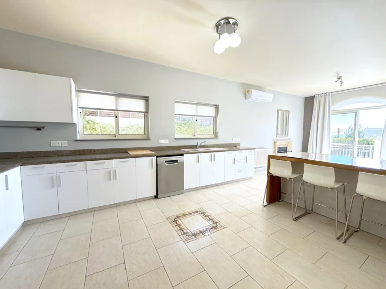 5 Bedroom House for Rent in Germasogeia, Limassol District