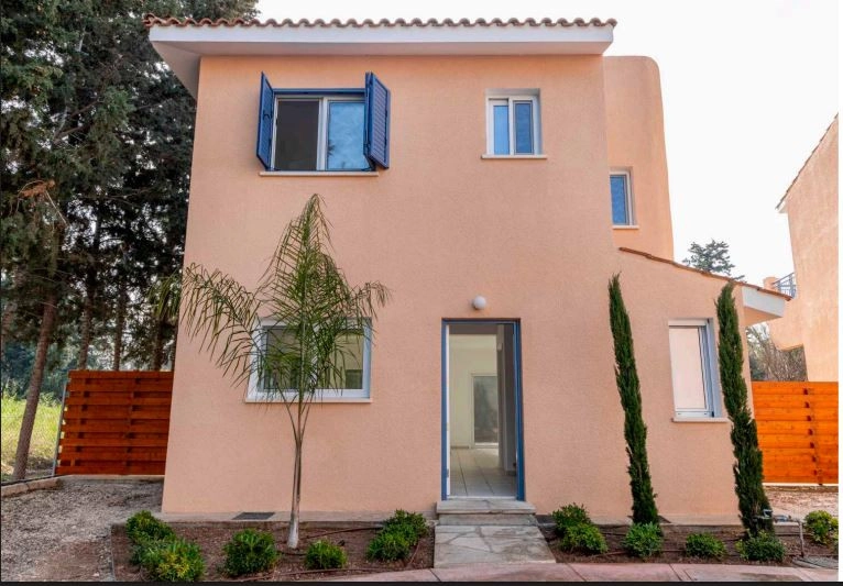 3 Bedroom House for Sale in Kato Paphos