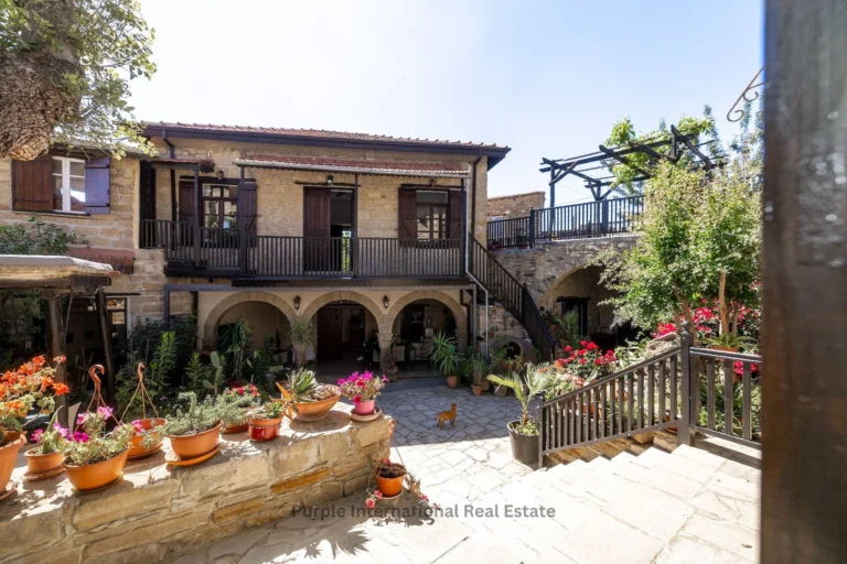 3 Bedroom House for Sale in Tochni, Larnaca District