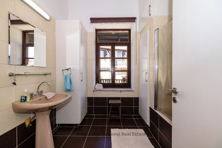 3 Bedroom House for Sale in Tochni, Larnaca District