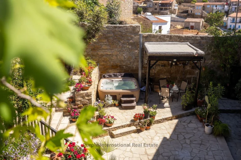 3 Bedroom House for Sale in Tochni, Larnaca District