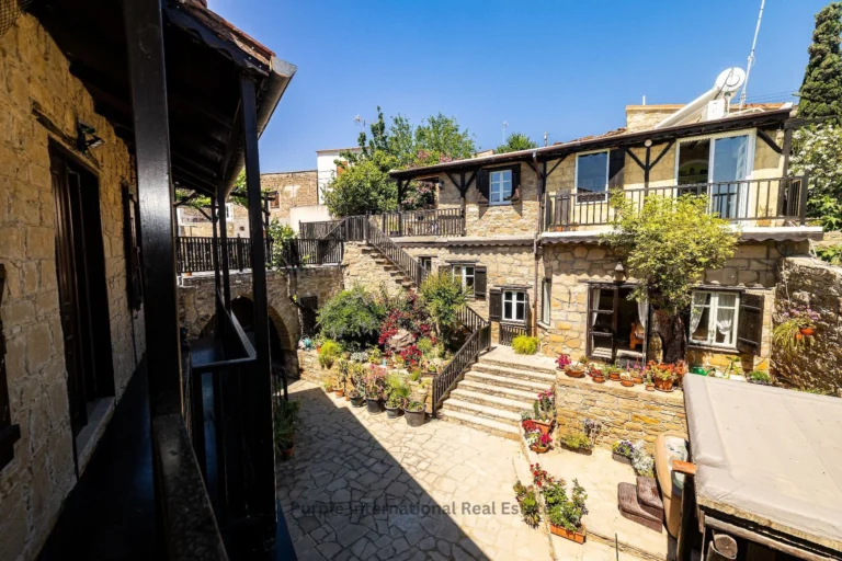 3 Bedroom House for Sale in Tochni, Larnaca District