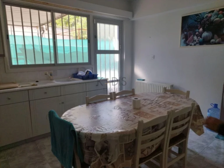 4 Bedroom House for Sale in Agios Dometios, Nicosia District