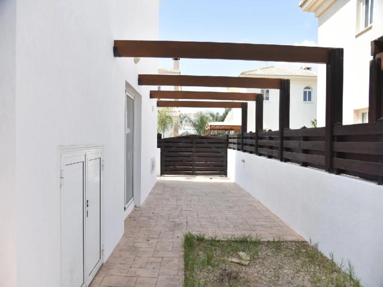 Cheap Houses and Villas for Sale Famagusta up to 400000 euro