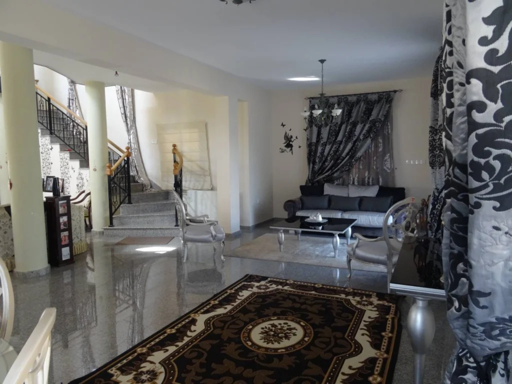 5 Bedroom House for Sale in Pyrgos Lemesou, Limassol District