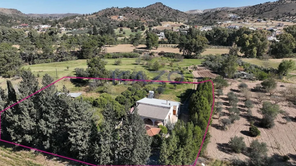 6,948m² Plot for Sale in Psevdas, Larnaca District