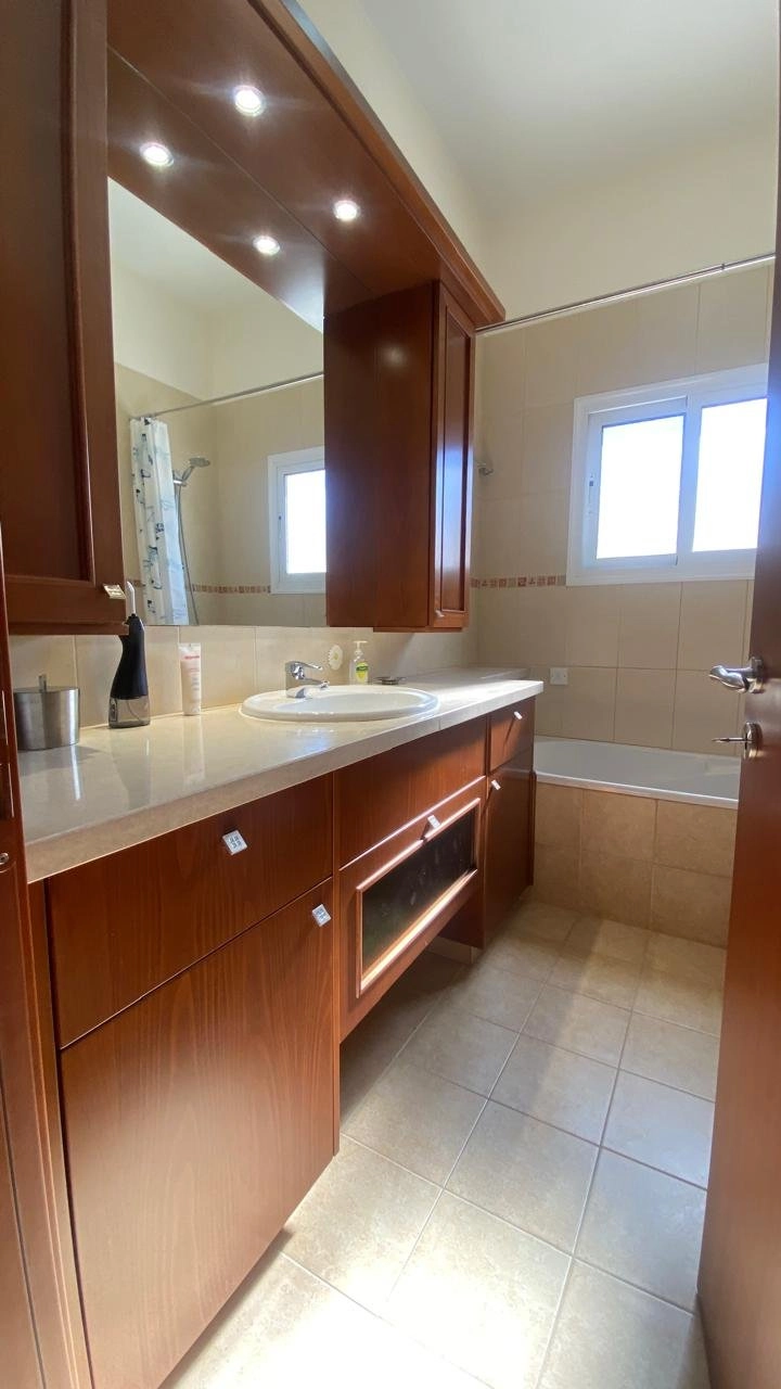 3 Bedroom House for Sale in Agios Tychonas, Limassol District