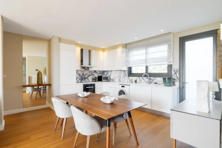 2 Bedroom Apartment for Sale in Agios Tychonas, Limassol District