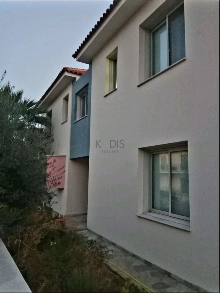 337m² House for Sale in Agia Varvara Lefkosias, Nicosia District