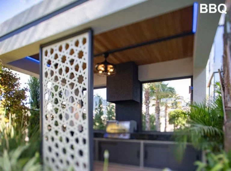 6+ Bedroom House for Sale in Agios Tychonas, Limassol District