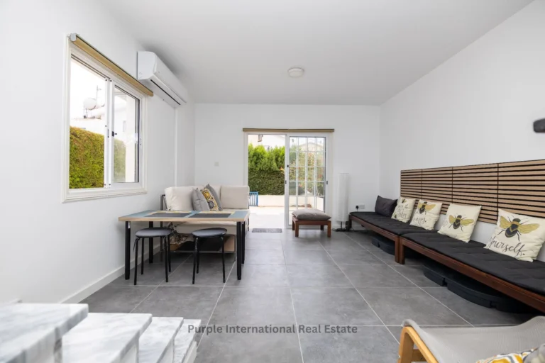 2 Bedroom House for Sale in Pervolia Larnacas