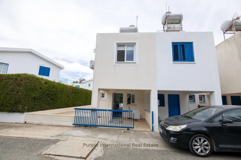 2 Bedroom House for Sale in Pervolia Larnacas