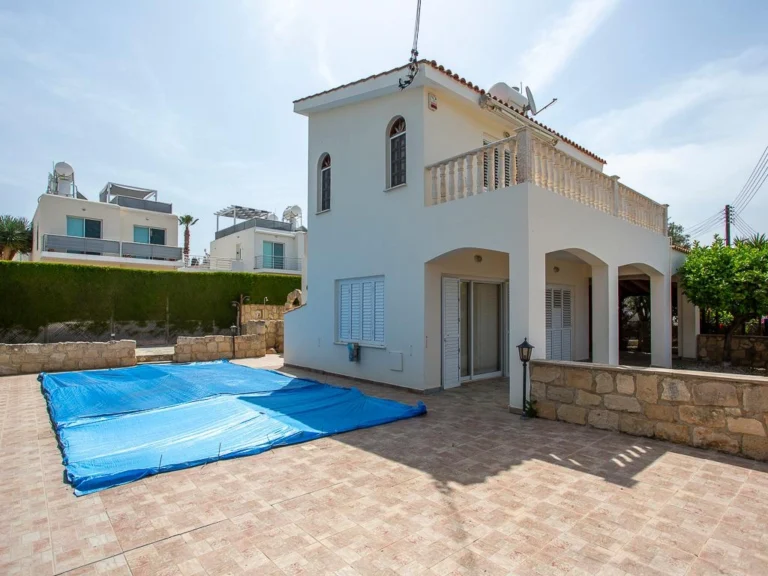 2 Bedroom House for Sale in Pegeia, Paphos District