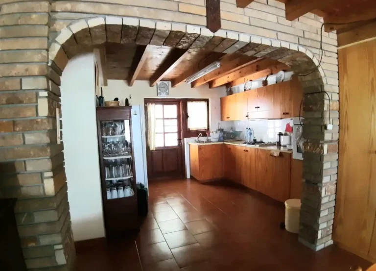 Cheap Houses and Villas for Sale Larnaca up to 500000 euro