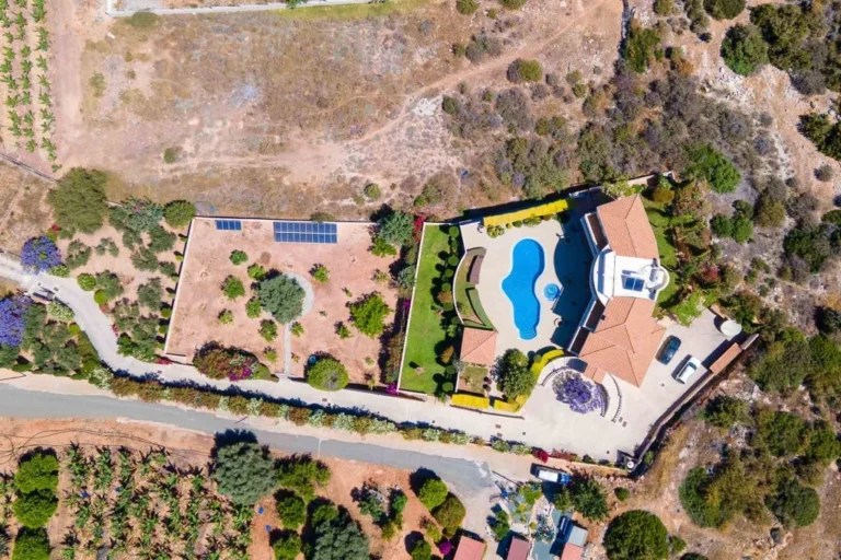 5 Bedroom House for Sale in Sea Caves