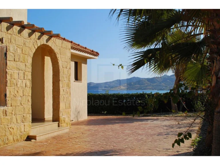 3 Bedroom House for Sale in Pomos, Paphos District