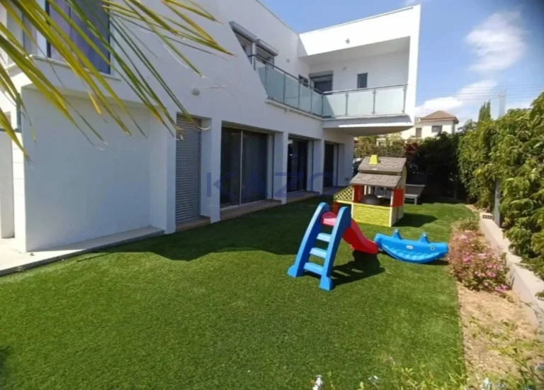 4 Bedroom House for Sale in Kolossi, Limassol District