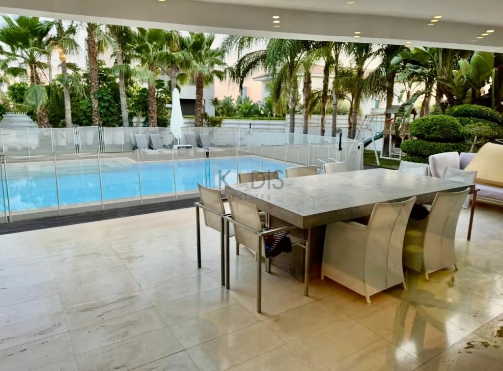 5 Bedroom House for Sale in Agios Tychonas, Limassol District