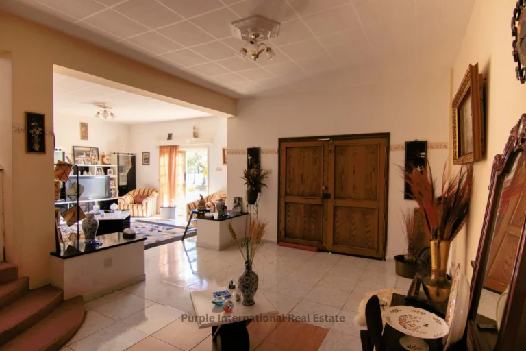 Cheap Houses and Villas for Sale Famagusta up to 800000 euro