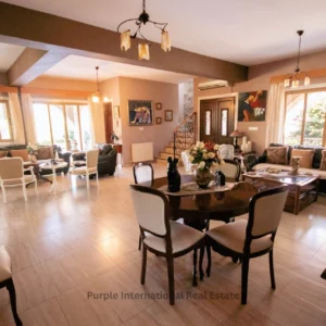 5 Bedroom House for Sale in Pervolia Larnacas