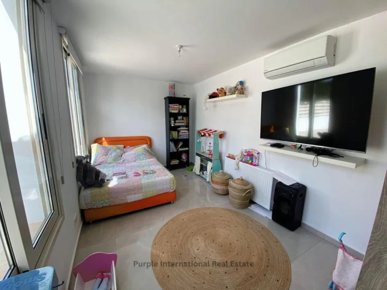 5 Bedroom House for Sale in Larnaca District