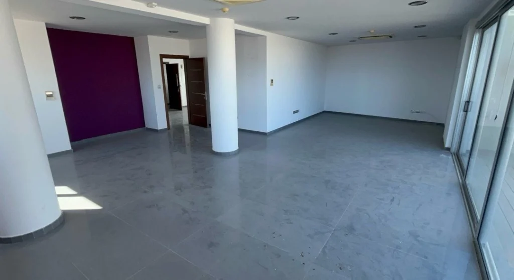 191m² Office for Rent in Vasiliko, Paphos District