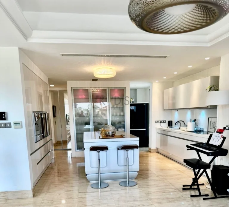 5 Bedroom House for Sale in Agios Tychonas, Limassol District