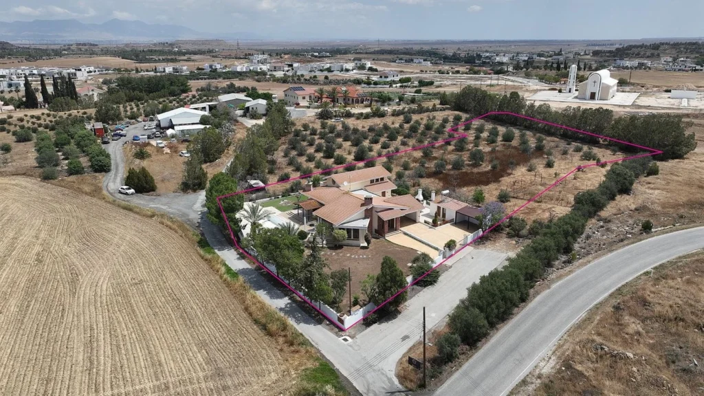 4 Bedroom House for Sale in Geri, Nicosia District