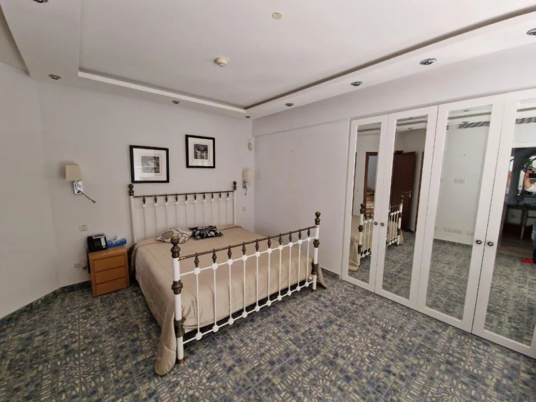 6+ Bedroom House for Sale in Agios Tychonas, Limassol District