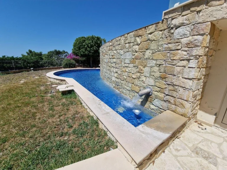 6+ Bedroom House for Sale in Agios Tychonas, Limassol District