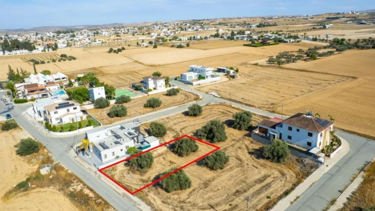 652m² Plot for Sale in Athienou, Larnaca District
