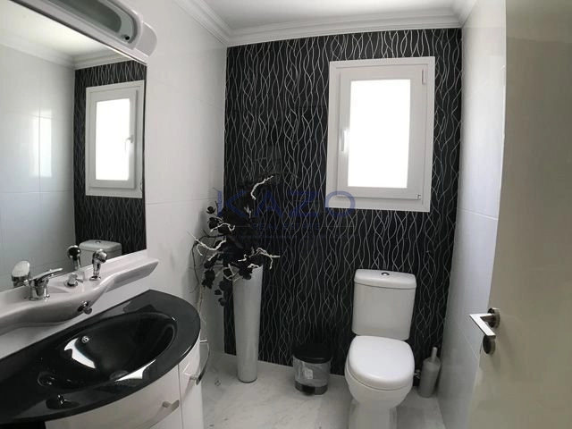 Дом площадью 620 м² в аренду в районе Лимассола