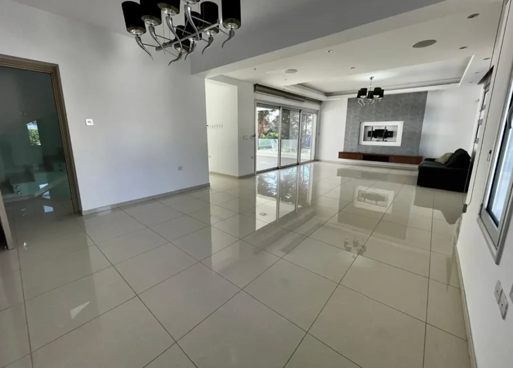 5 Bedroom House for Rent in Germasogeia, Limassol District