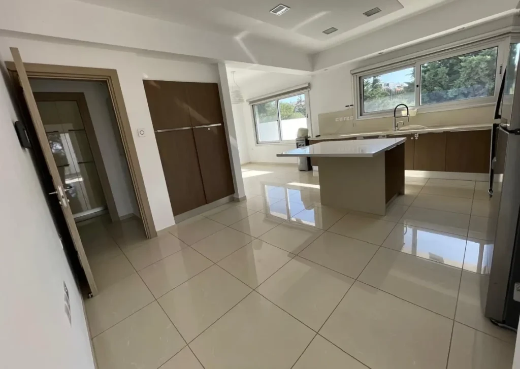 5 Bedroom House for Rent in Germasogeia, Limassol District