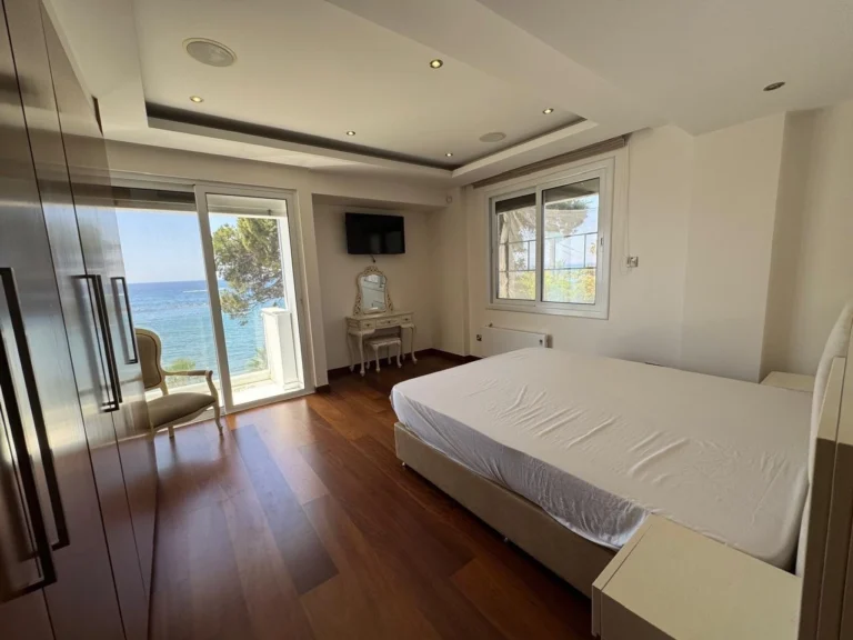 4 Bedroom Apartment for Rent in Potamos Germasogeias, Limassol District
