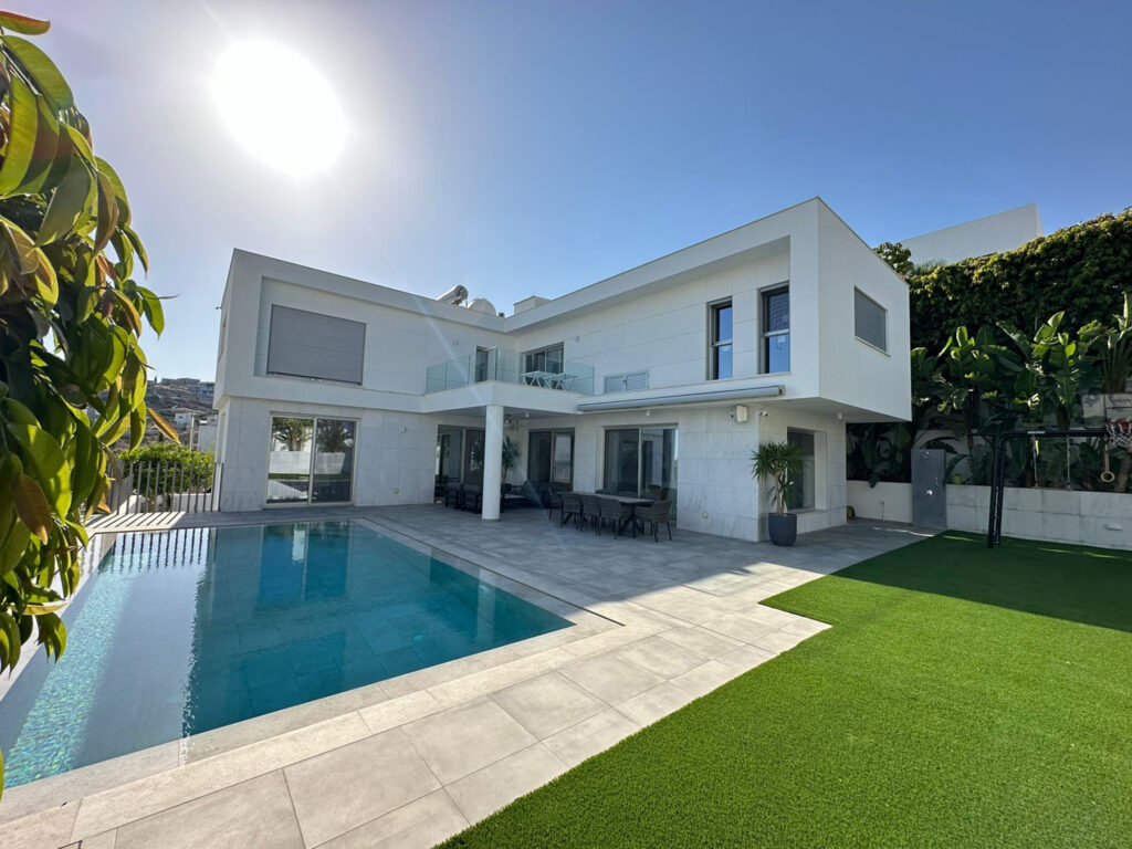 4 Bedroom House for Rent in Limassol – Agios Athanasios