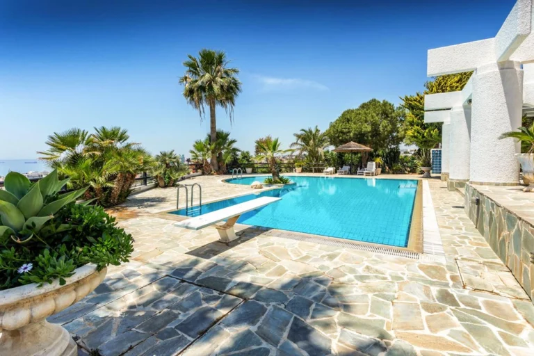 6+ Bedroom House for Sale in Armenochori, Limassol District