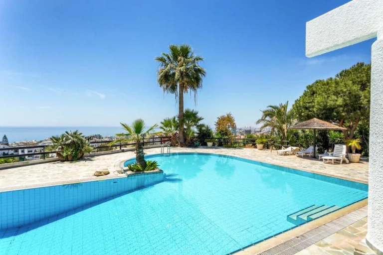 6+ Bedroom House for Sale in Armenochori, Limassol District