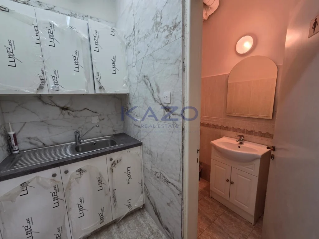 145m² Office for Rent in Limassol District