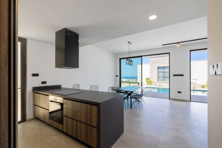 3 Bedroom House for Sale in Chlorakas, Paphos District