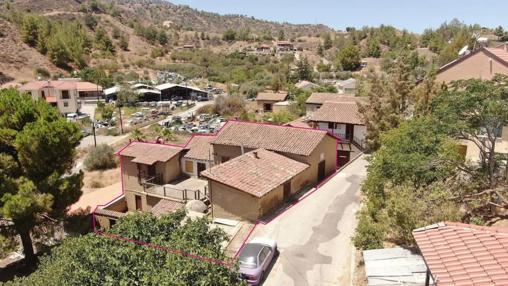 Building for Sale in Temvria, Nicosia District