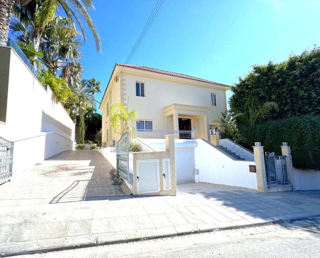 5 Bedroom House for Sale in Germasogeia, Limassol District