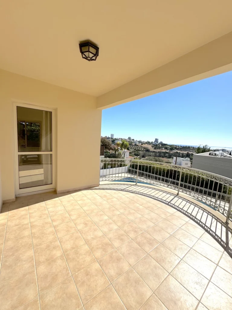 5 Bedroom House for Sale in Germasogeia, Limassol District